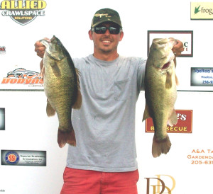 Reeves last minute bite puts him over the top.