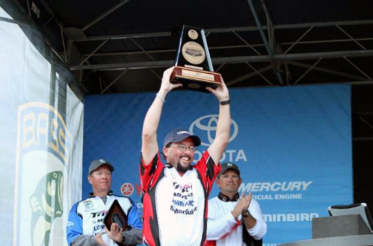 Jeff Lugar of Virginia wins the B.A.S.S. Nation Championship and, along with five other B.A.S.S. Nation division winners, will compete in the Bassmaster Classic in February. Photo by Shaye Baker/Bassmaster 