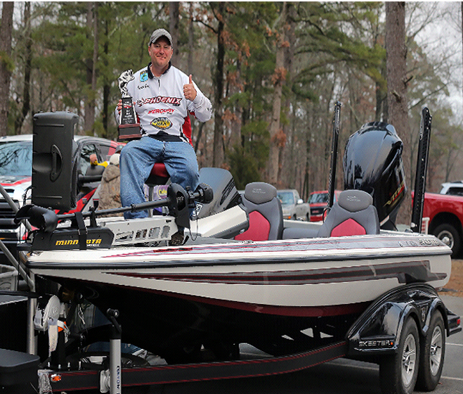 Brandon Gray of Bullock, N.C. — a member of the Anglers Choice team trail — wins the bracket round of the Toyota Bonus Bucks Bassmaster Team Championship on DeGray Lake out of Bismarck, Ark., with 20 pounds, 3 ounces Saturday, earning the final berth in the 2015 GEICO Bassmaster Classic.  Photo by Seigo Saito/Bassmaster