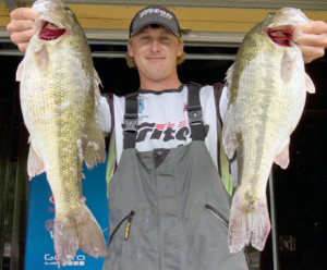 Dustin Connell of Clanton, Ala., takes the lead on Day 1 of the Bass Pro Shops Bassmaster Southern Open #2 presented by Allstate held on the Alabama River out of Prattville, Ala. Connell brought 22 pounds, 3 ounces to the scales at Thursday's weigh-in.  Photo by James Overstreet/Bassmaster
